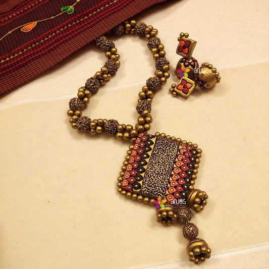 Tricoloured Beaded Terracotta Neckset