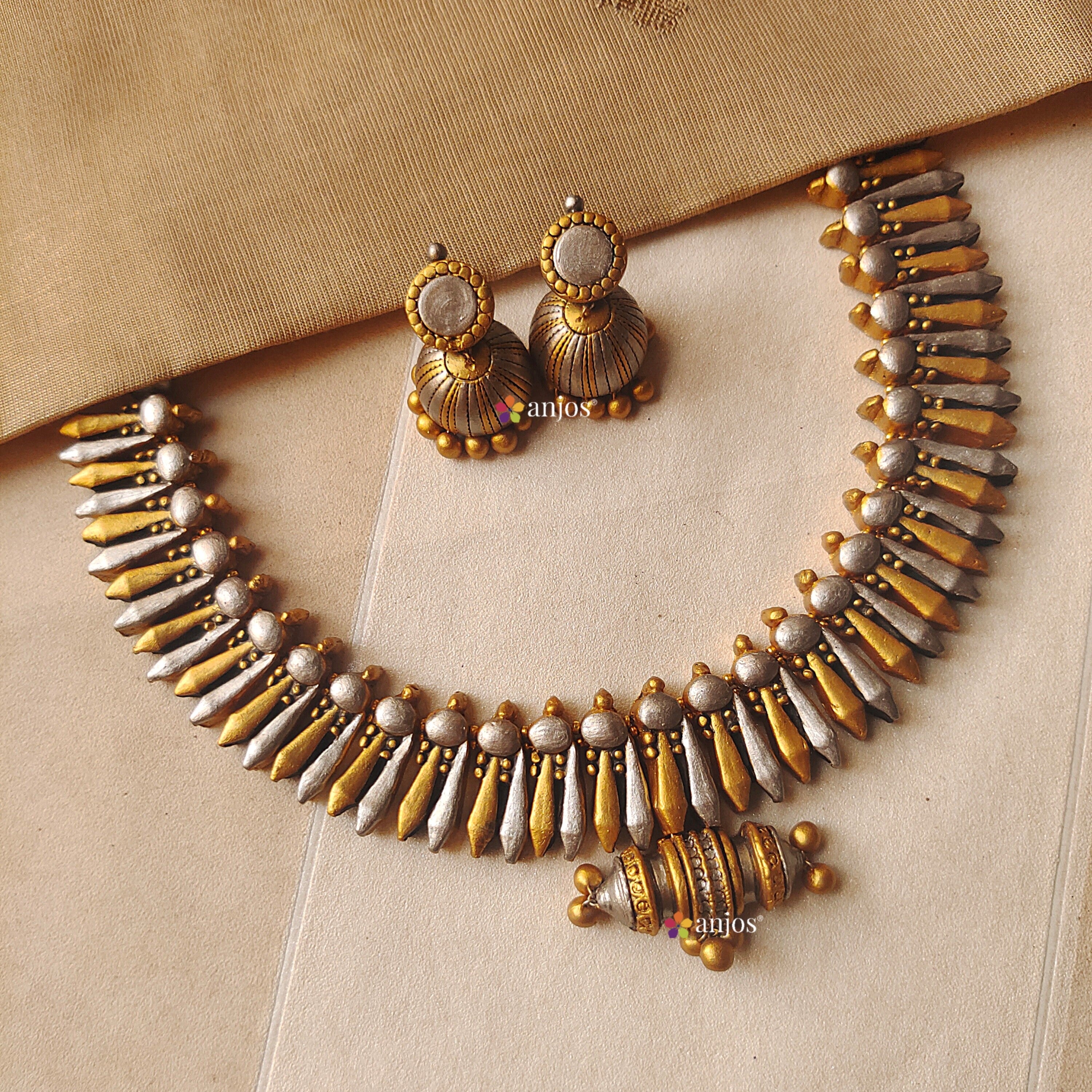 Twin Tone Terracotta Neckset